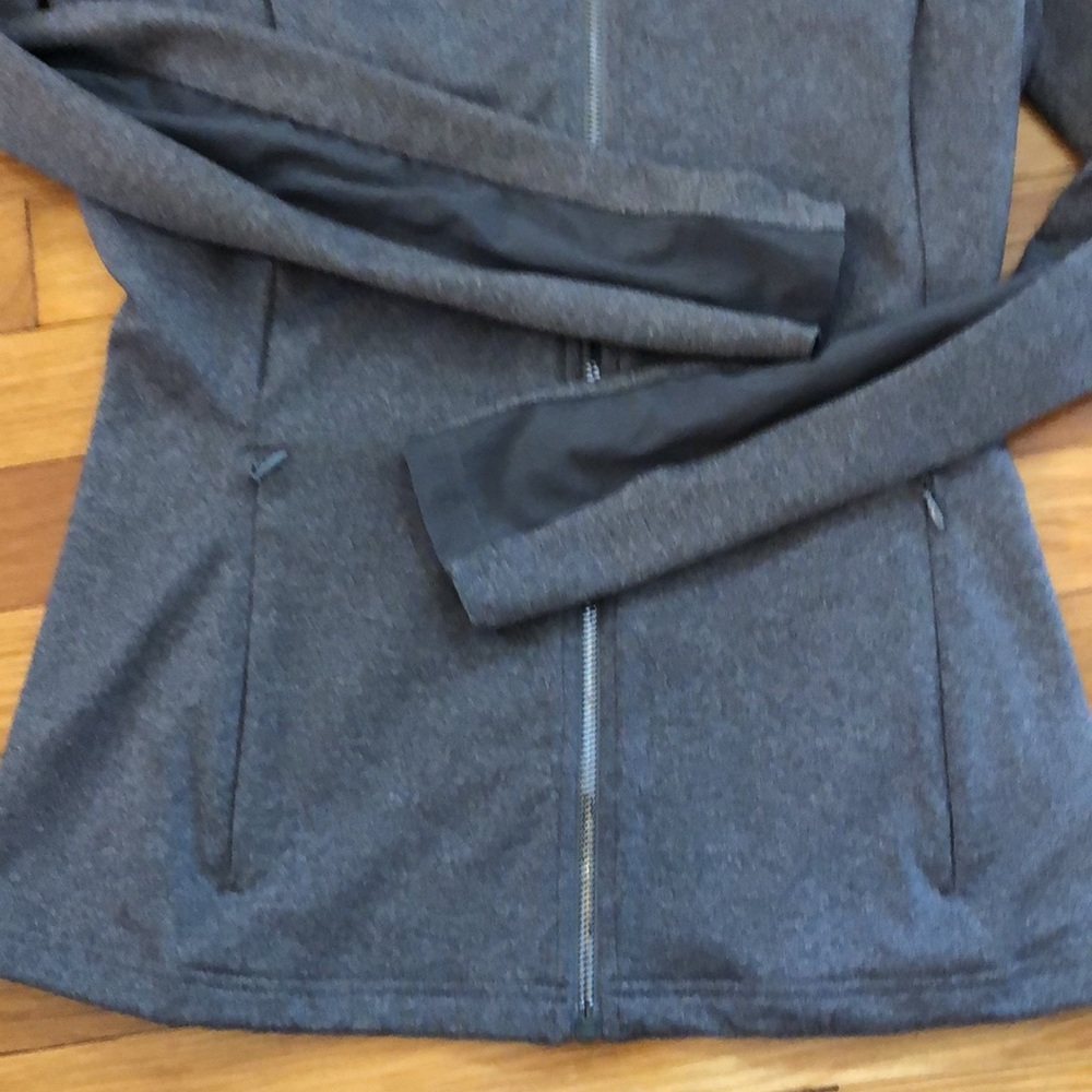 Alo like new no tags Med steel gray stretch tech fabric smooth NWOT front zip - Picture 3 of 6